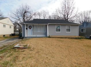 9724 Medford Dr, Saint Louis, MO 63136