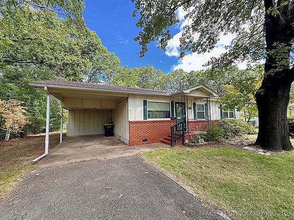5th image of 311 Tanglewood Dr