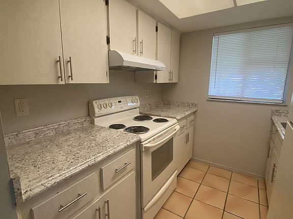 2nd image of 11341 Linda Loma Dr APT 2