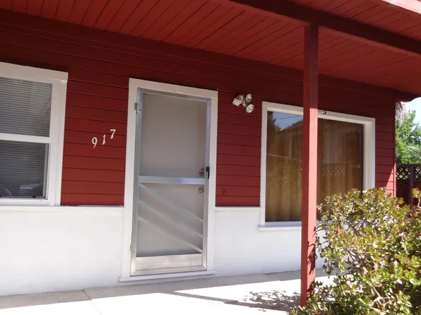 917 Henrietta St #1, Martinez, CA 94553