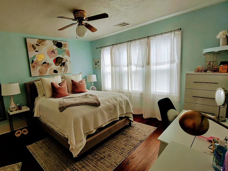 427 E Duffy St — Photo 10