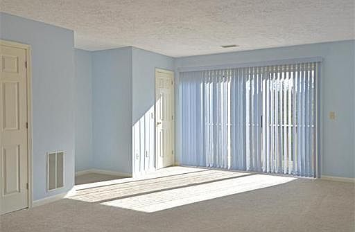 Triple-window slider to deck