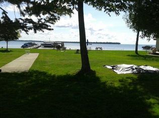 12236 W Shore Dr, Houghton Lake, MI 48629
