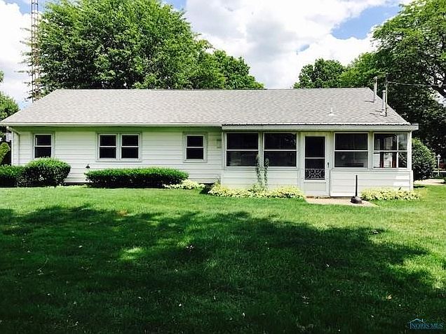 2nd image of 1938 Tiffin Rd