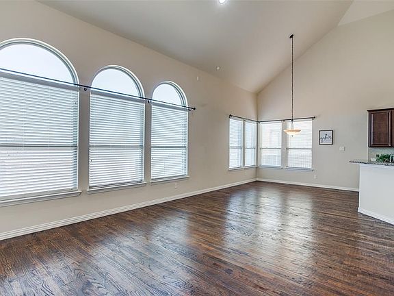 4th image of 1732 Hickory Chase Cir