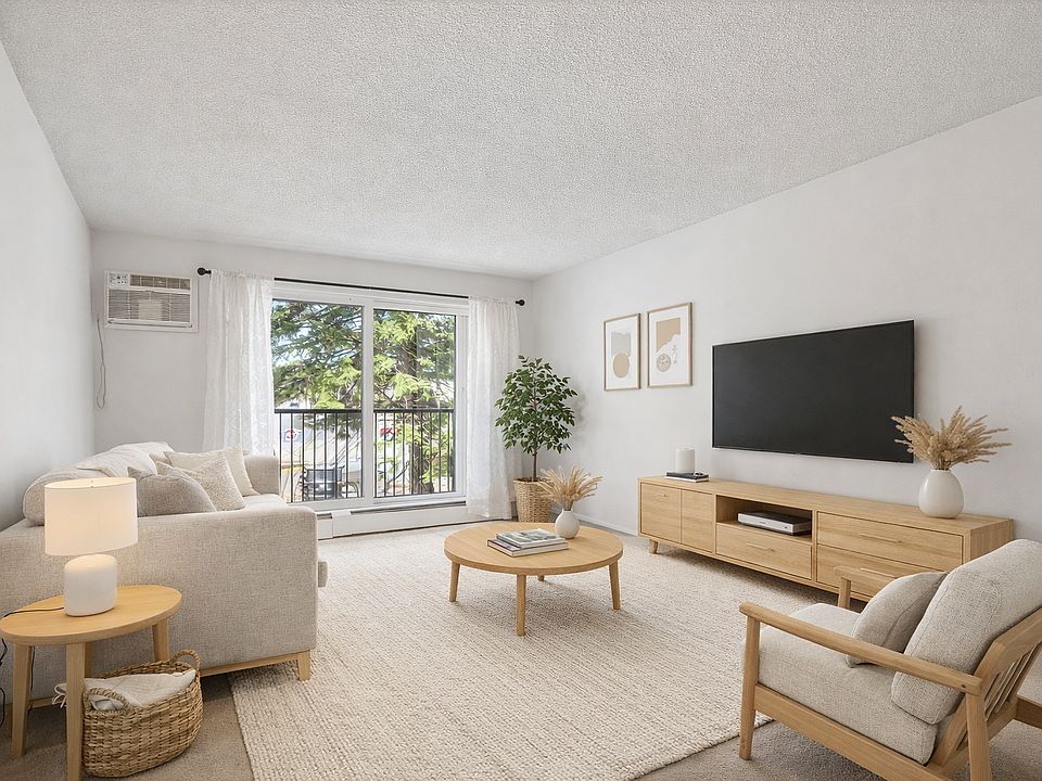 1st image of 4860 Park Commons Dr APT 211