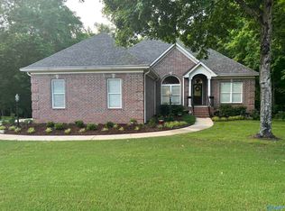 24713 Richmond Dr, Athens, AL 35613