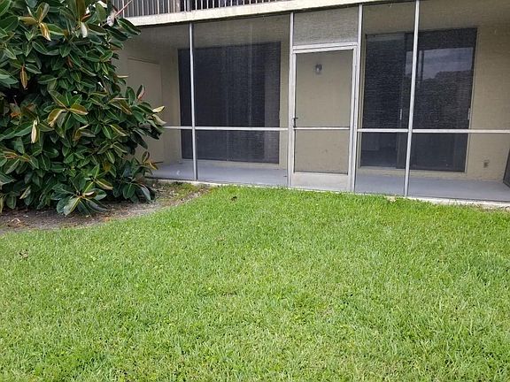 3rd image of 640 Cypress Lake Blvd #C
