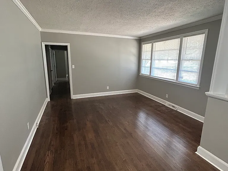 1438 Haviland Cir — Photo 8