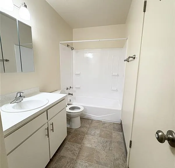 Country Crossing Apartments — Photo 21