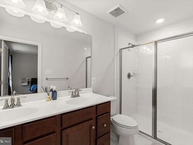 5758 Barts Way — Photo 20