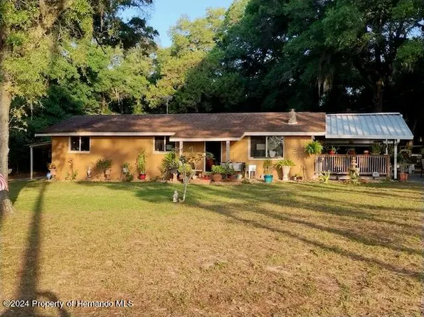 6151 Lockhart Rd, Brooksville, FL 34602