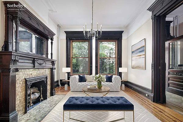 Sold by Sotheby's International Realty | media 4