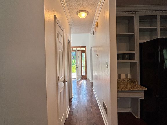 5th image of 2068 Lakewood Cir #A