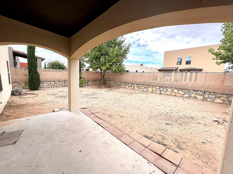 14529 Smokey Point Dr — Photo 22