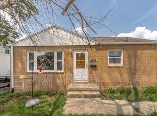 1111 W 9th St, Cedar Falls, IA 50613