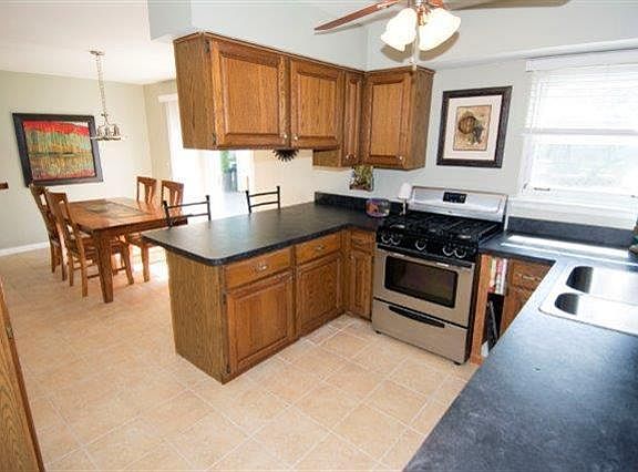 4th image of 114 Nichols Dr