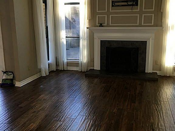 5th image of 121 Coral Bay Dr