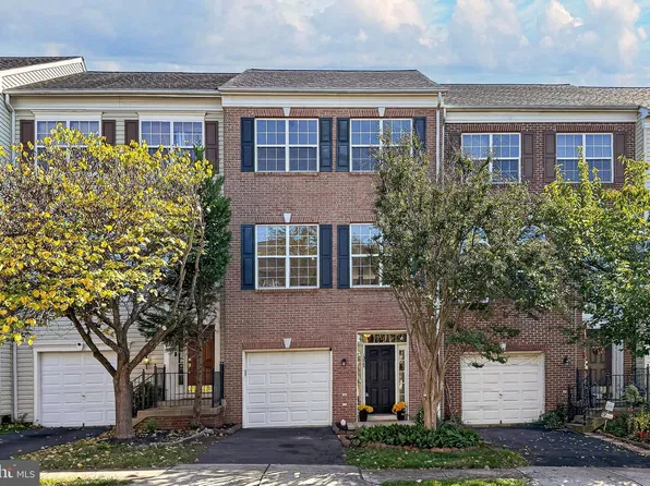 13045 Shenvale Cir, Bristow, VA 20136