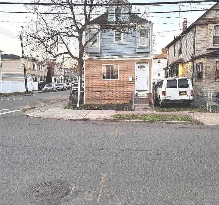 1st image of 164-27 108th Ave