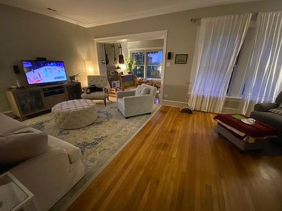 2nd image of 4652 N Beacon St #3