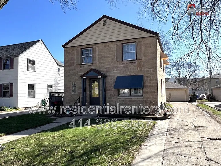 2238 S 82nd St — Photo 9