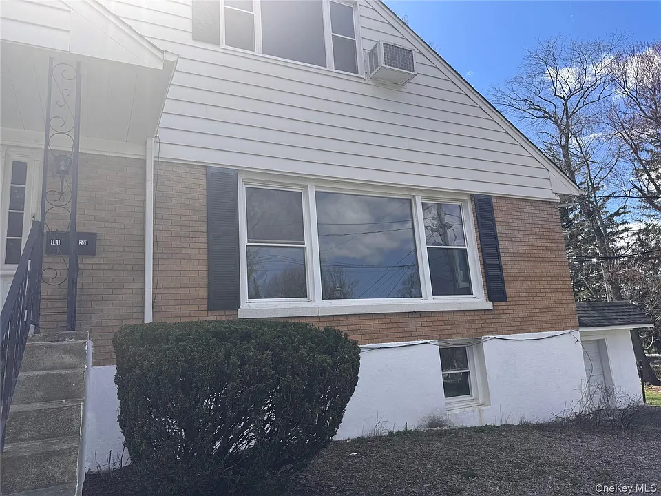 116 Williams Ave #101