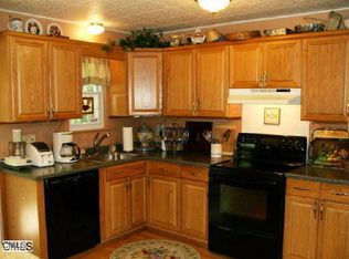 16 Scuppo Rd #E2, Danbury, CT 06810