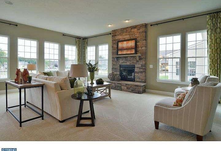 2nd image of 800 Red Maple Rd