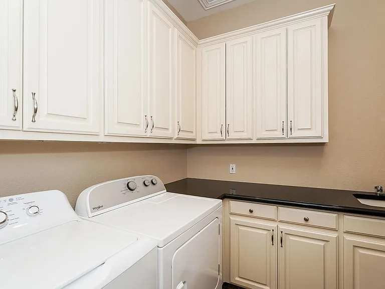 11351 Hilltop Rd — Photo 63