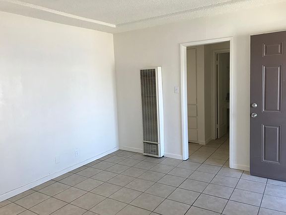 Living Room/Hall
