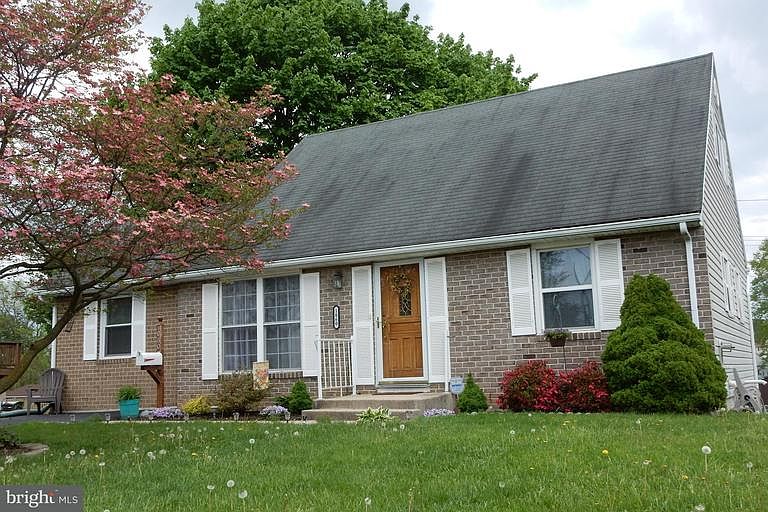 1st image of 1060 Bramly Dr