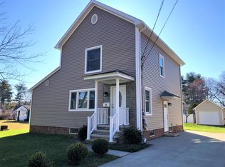 22 Hayre St, Westfield, MA 01085
