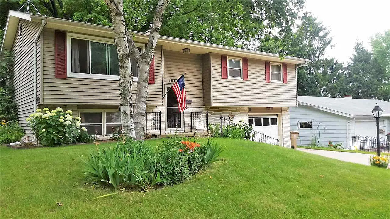 3 bed, 1516 sqft, $3,200 — Photo 1