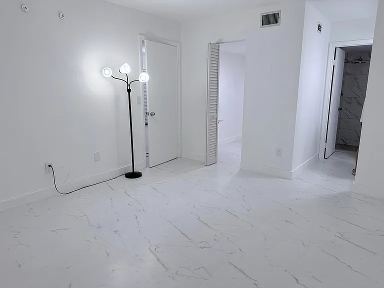 300 E Club Cir #107 — Photo 6