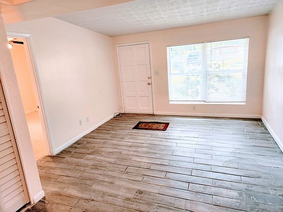 5th image of 10440 Marbury Dr