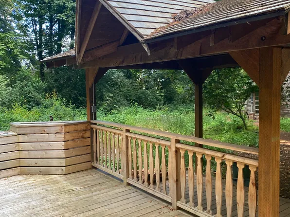 23121 Bland Cir, West Linn, OR 97068