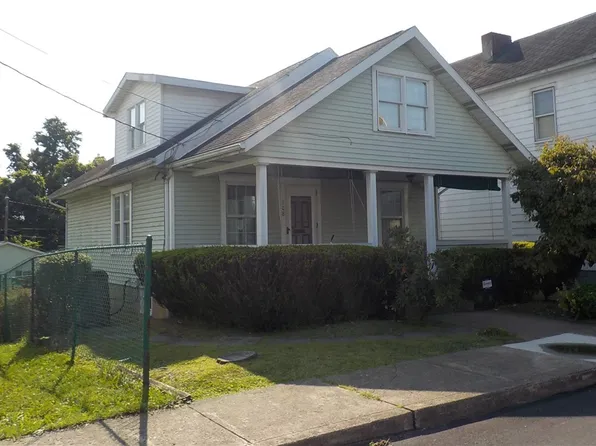 108 N Water St, Masontown, PA 15461