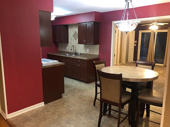 5th image of 276 N Edgewood Ave