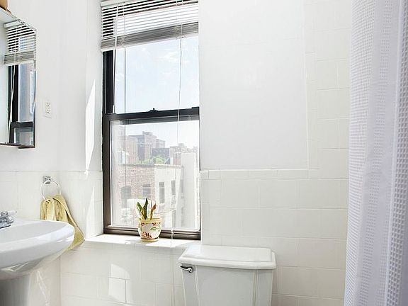 5th image of 352 E 20th St #D