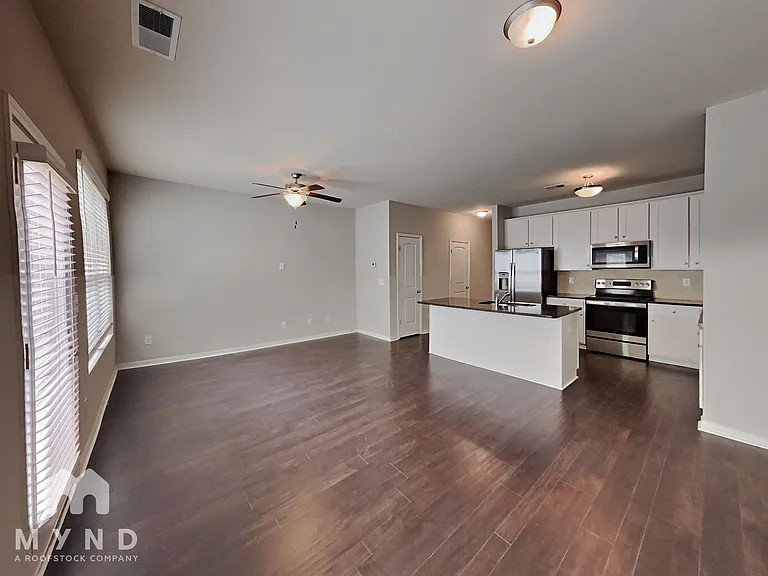 5921 Cassie Dr — Photo 3