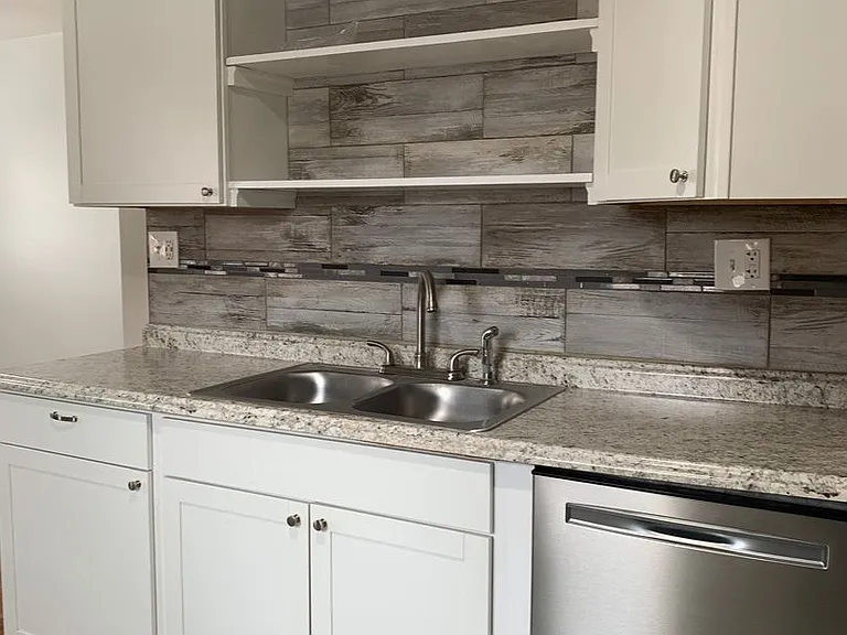 2715 W 42nd Ave — Photo 8