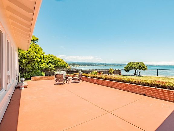 3rd image of 4198 Opal Cliff Dr