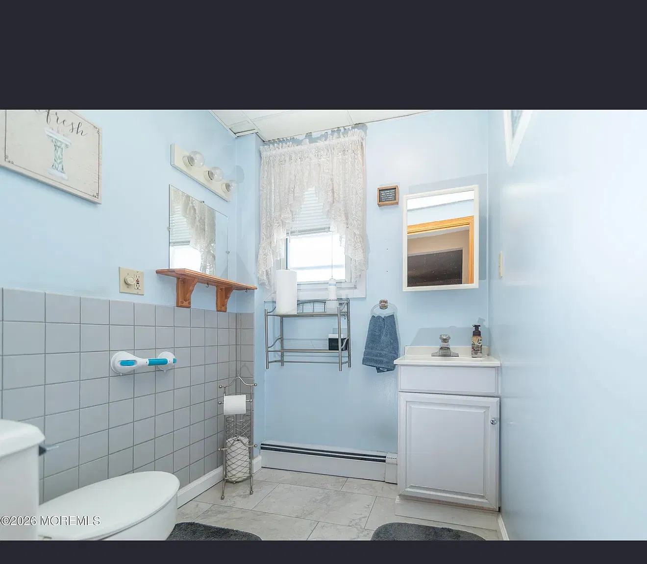 3 bed, 1.5 bath, 1515 sqft, $3,750 — Photo 2