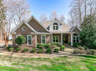 602 Lakewinds Blvd, Inman, SC 29349
