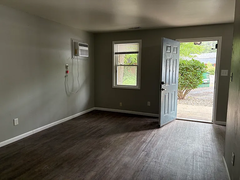 200 W Bluff St #E6 — Photo 10