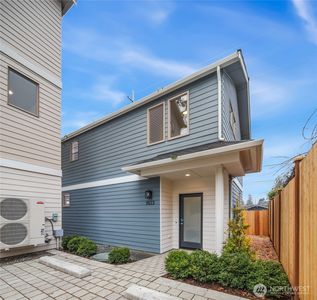 9617 Fremont Avenue N, Seattle, WA, 98103