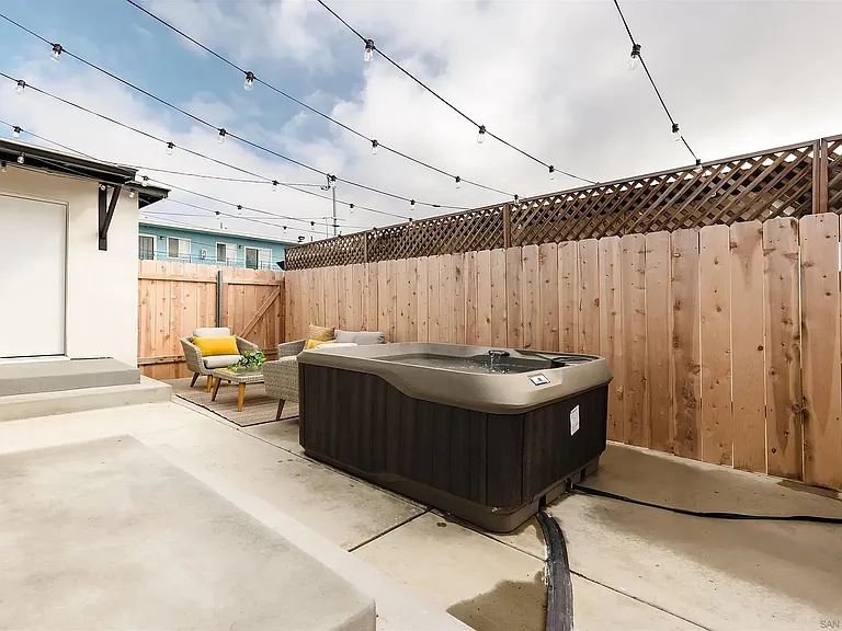 1231 Center Ave #1231 — Photo 28