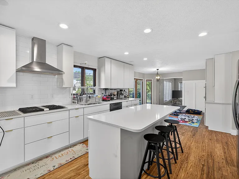 3326 S Forrester St — Photo 11