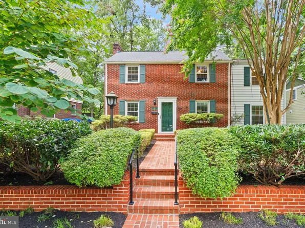 709 Devonshire Ave, Takoma Park, MD 20912